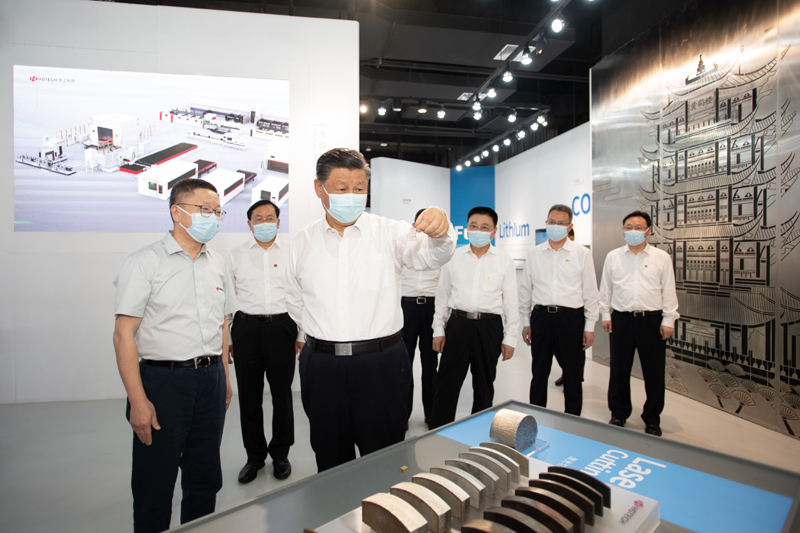 习近平：把科技的命脉牢牢掌握在自己手中