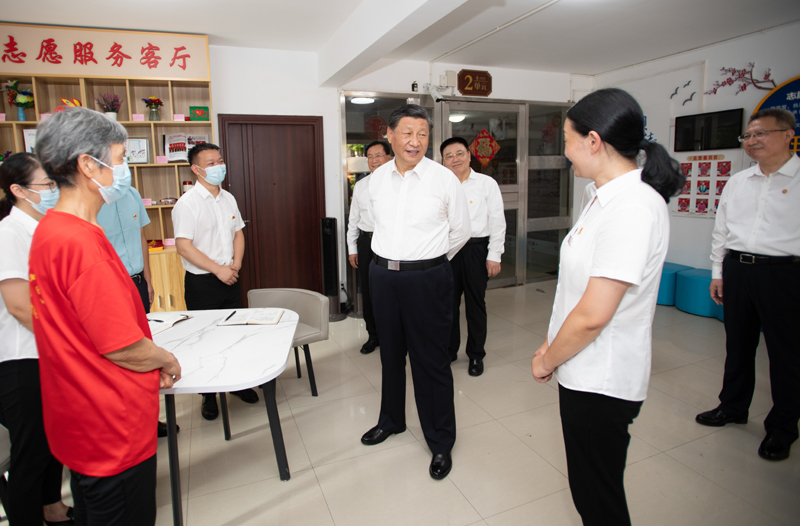 习近平：把科技的命脉牢牢掌握在自己手中