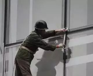 耐候胶胶缝起泡原因及预防方法